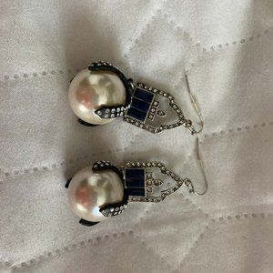 Lulu Frost - Pearl drop earrings